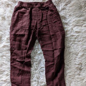 Not Perfect Linen brown pants Size Medium